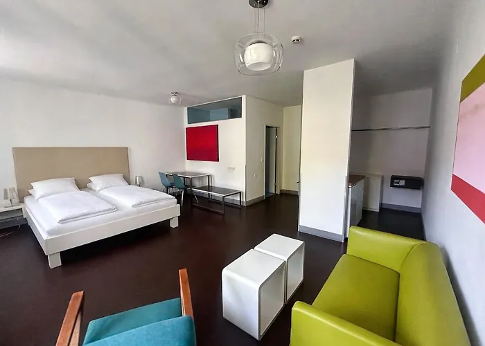 Stanys - 3*