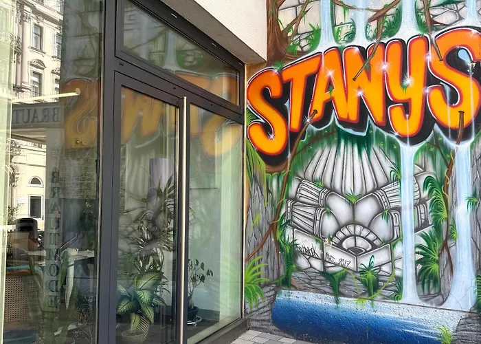 Stanys - Otel